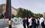 “瞻仰革命先烈，弘揚(yáng)愛國精神”主題黨日活動(dòng)